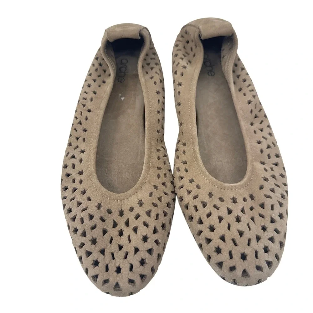 Arche Lilly Taupe Nubuck Leather Laser Cut Ballet Flats Made in France Womens